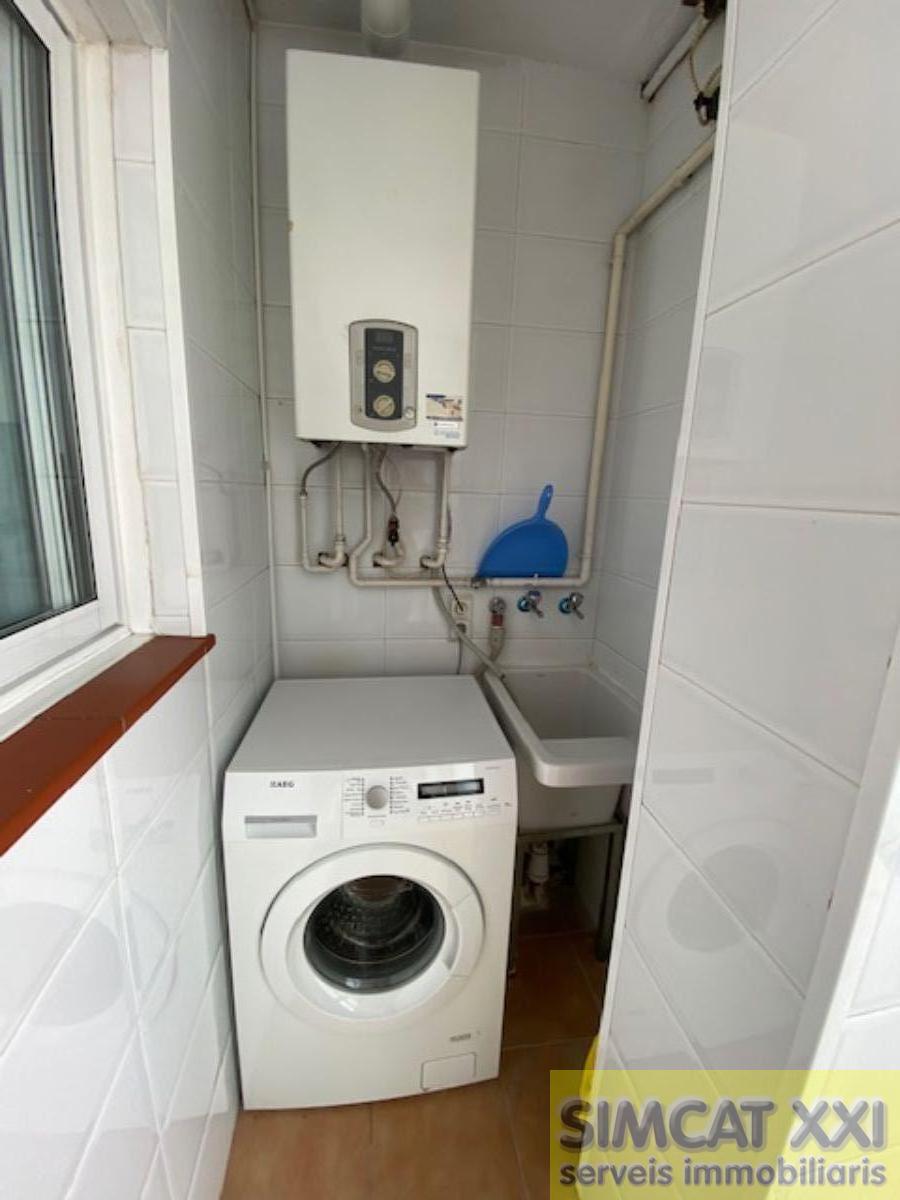 For sale of flat in Figueres