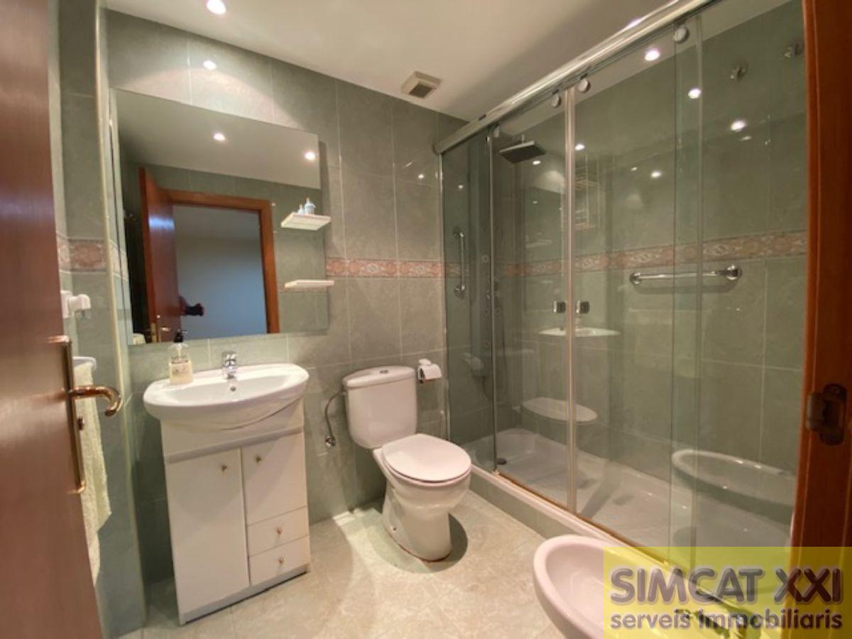 For sale of flat in Figueres