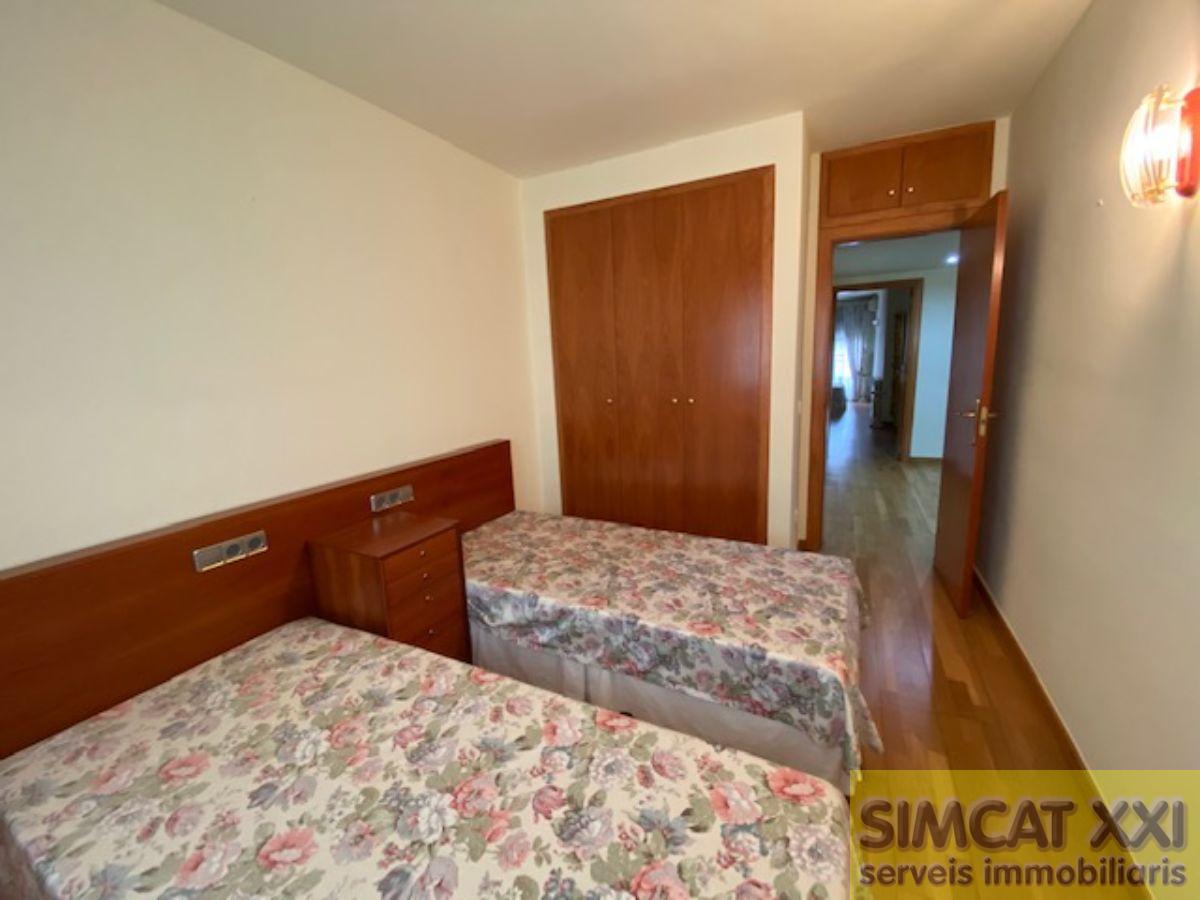 For sale of flat in Figueres