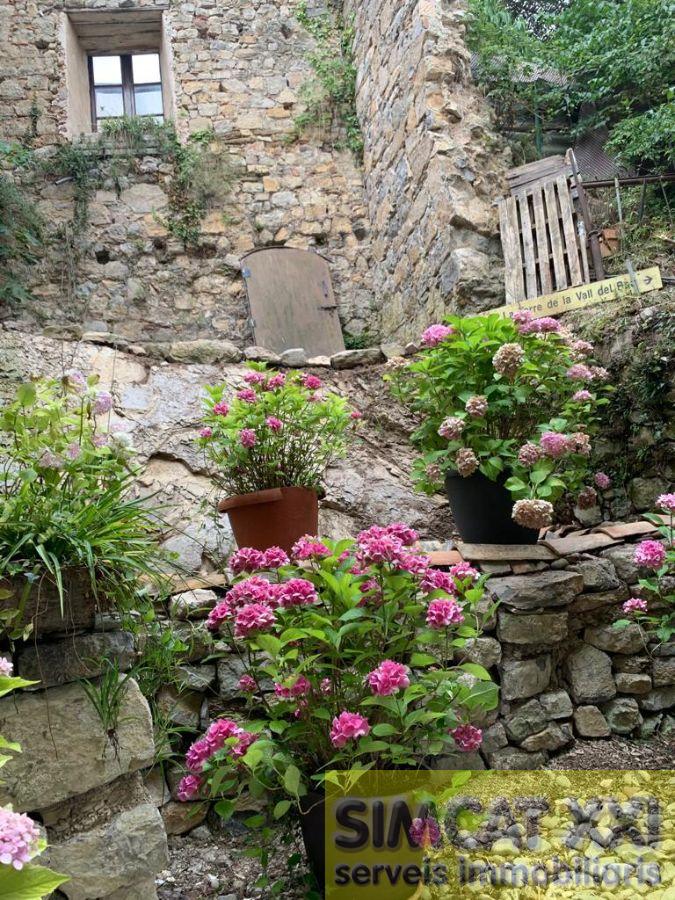 For sale of masia in La Vall de Bianya