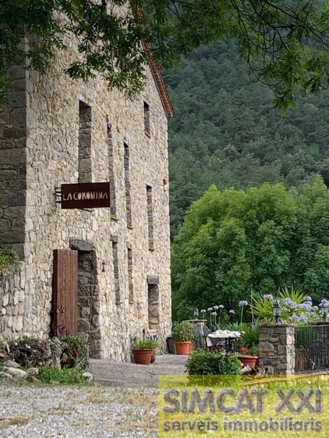 For sale of masia in La Vall de Bianya