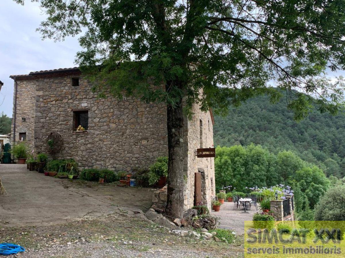 For sale of masia in La Vall de Bianya