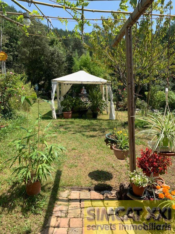 For sale of masia in La Vall de Bianya