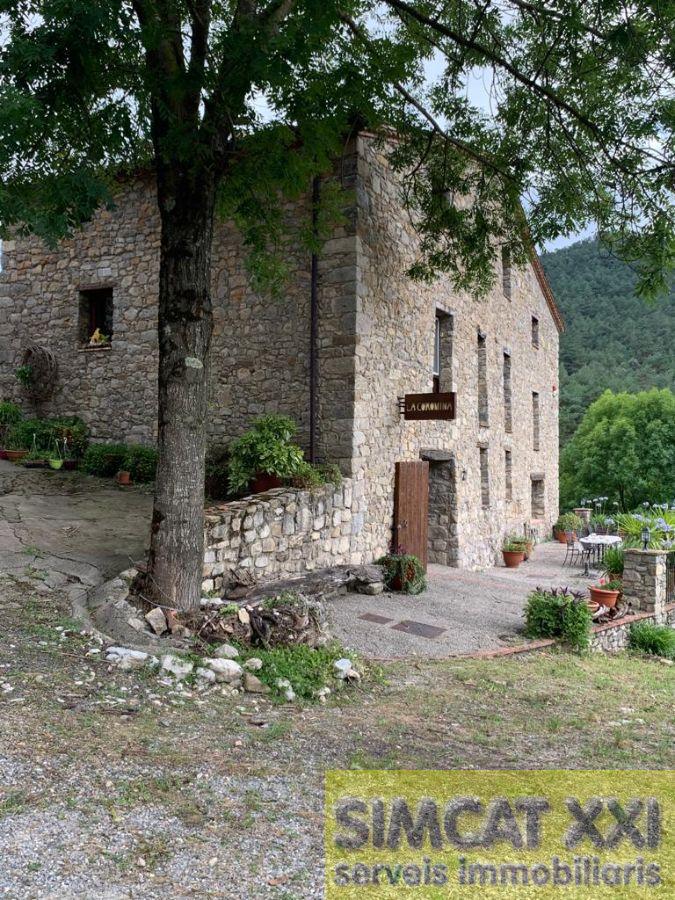 For sale of masia in La Vall de Bianya