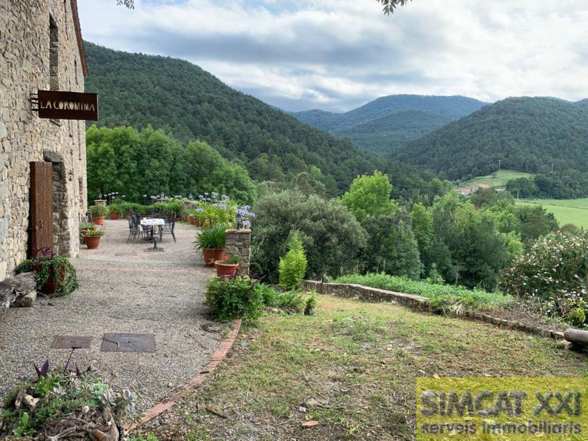 For sale of masia in La Vall de Bianya