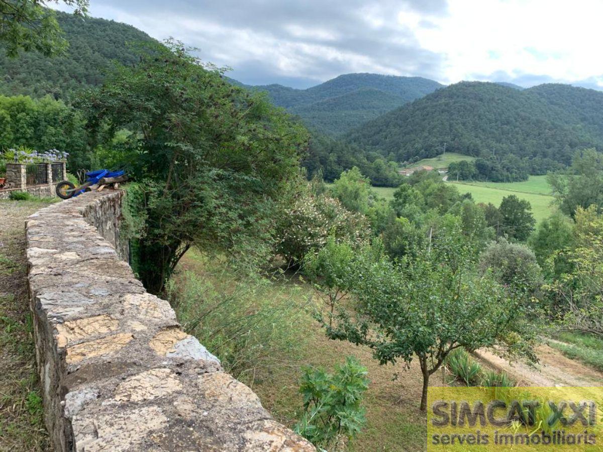 For sale of masia in La Vall de Bianya