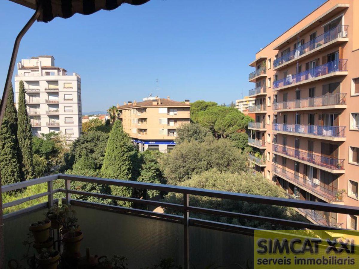 For sale of flat in Figueres