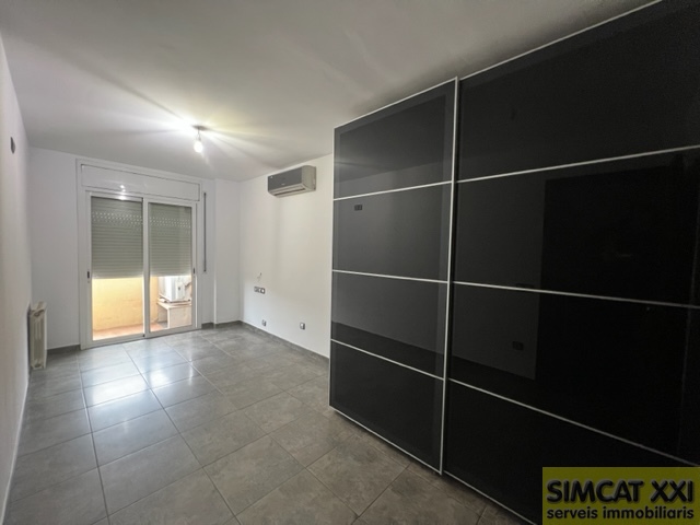 For sale of flat in Figueres