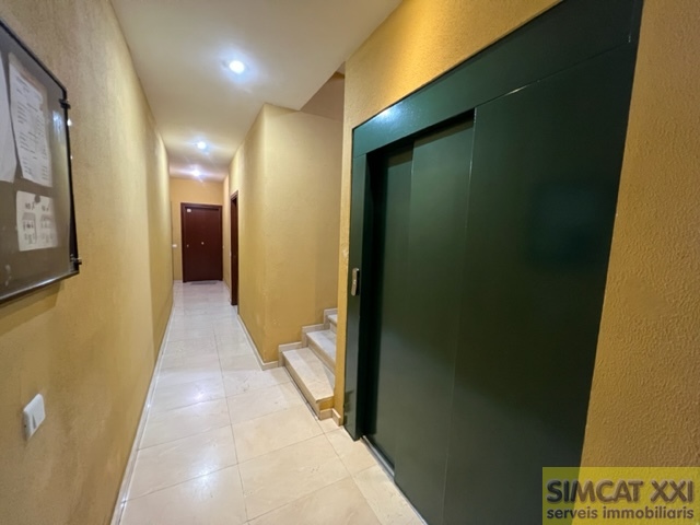 For sale of flat in Figueres