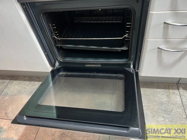 For sale of flat in Figueres