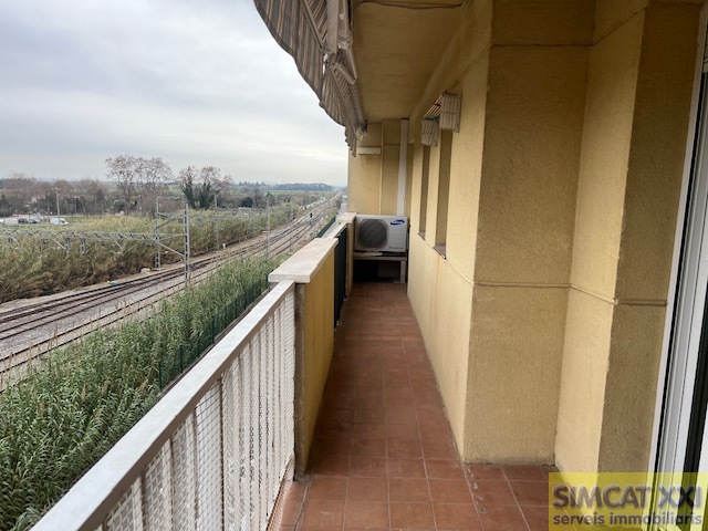 For sale of flat in Figueres