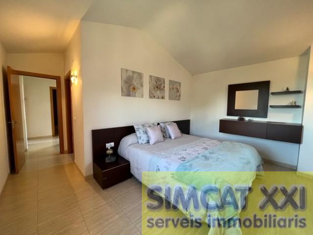 For sale of house in Lladó