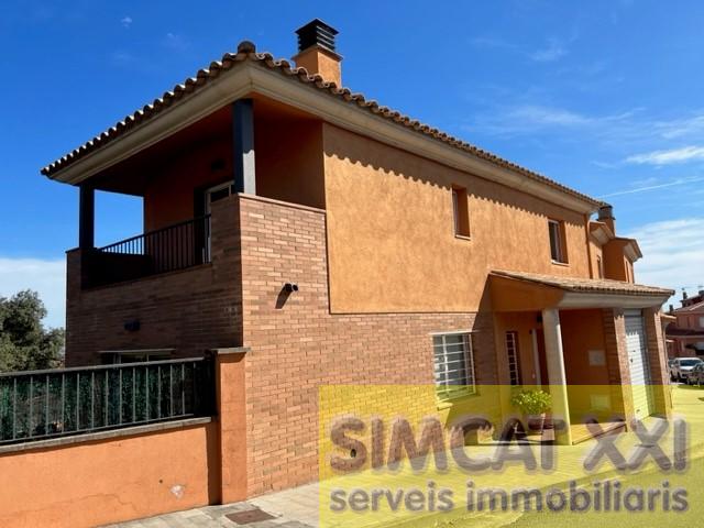 For sale of house in Lladó
