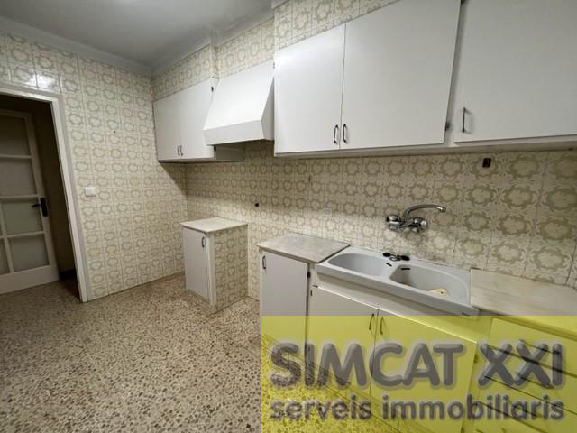 For sale of flat in Figueres