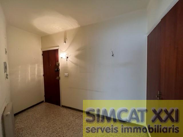 For sale of flat in Figueres