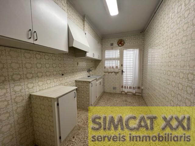 For sale of flat in Figueres