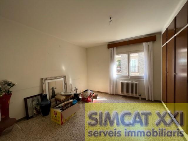 For sale of flat in Figueres