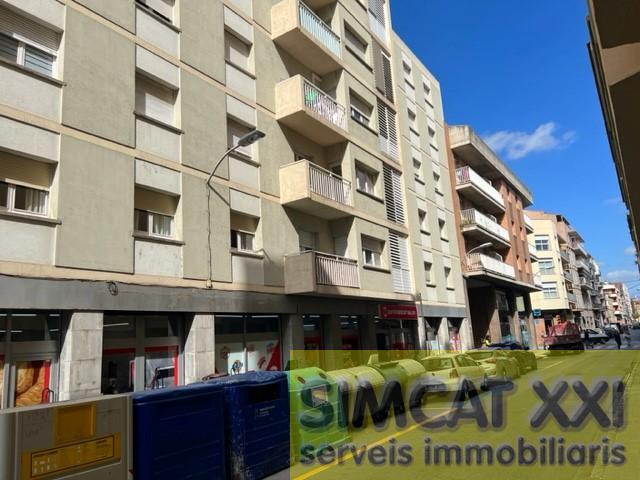 For sale of flat in Figueres