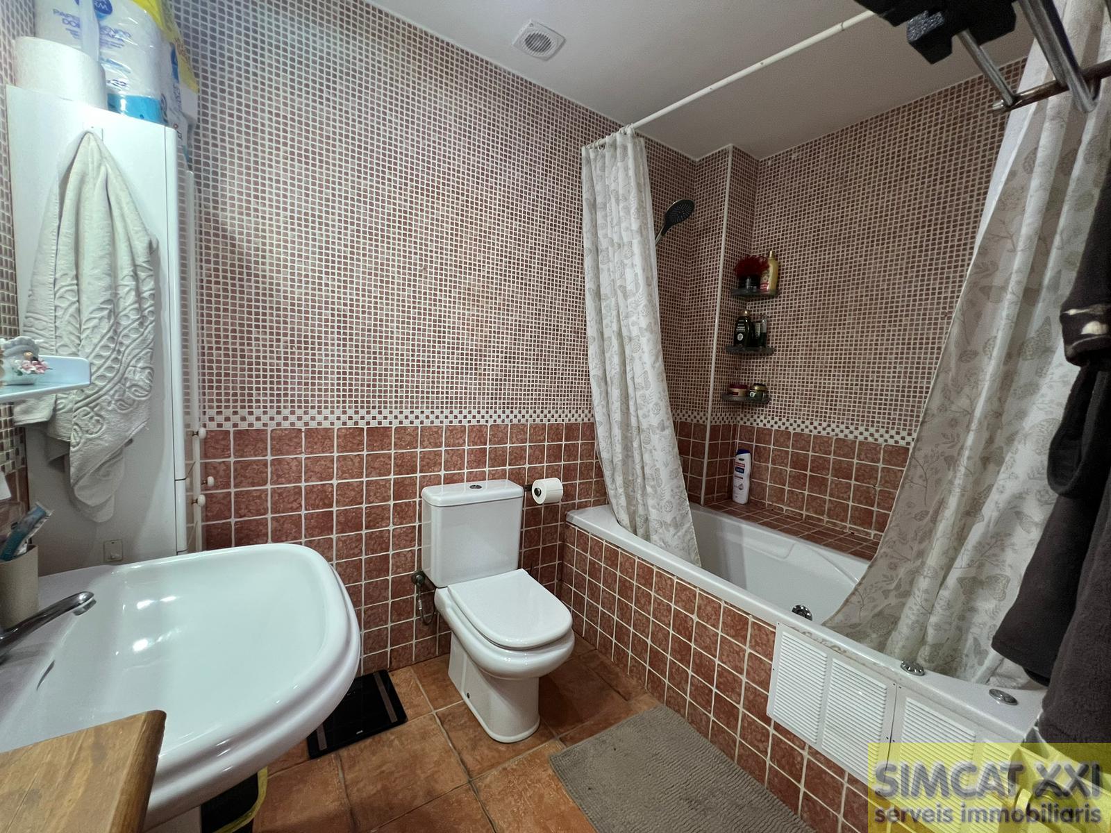For sale of house in El Far d´Empordà