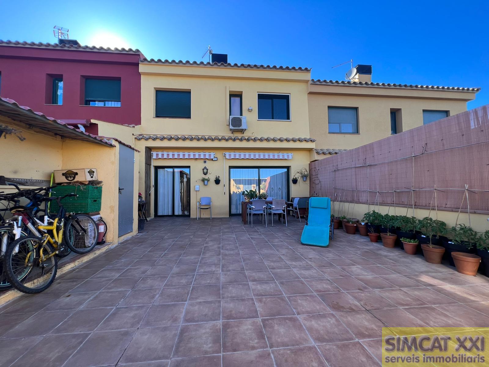 For sale of house in El Far d´Empordà