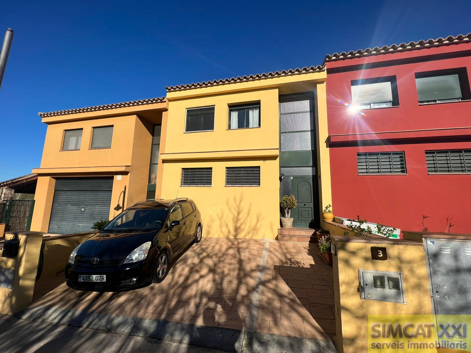 For sale of house in El Far d´Empordà