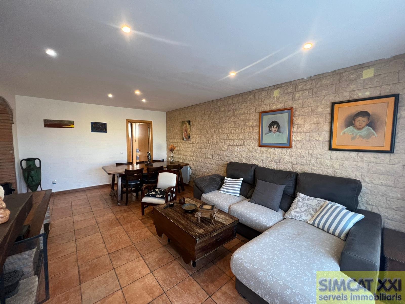 For sale of house in El Far d´Empordà