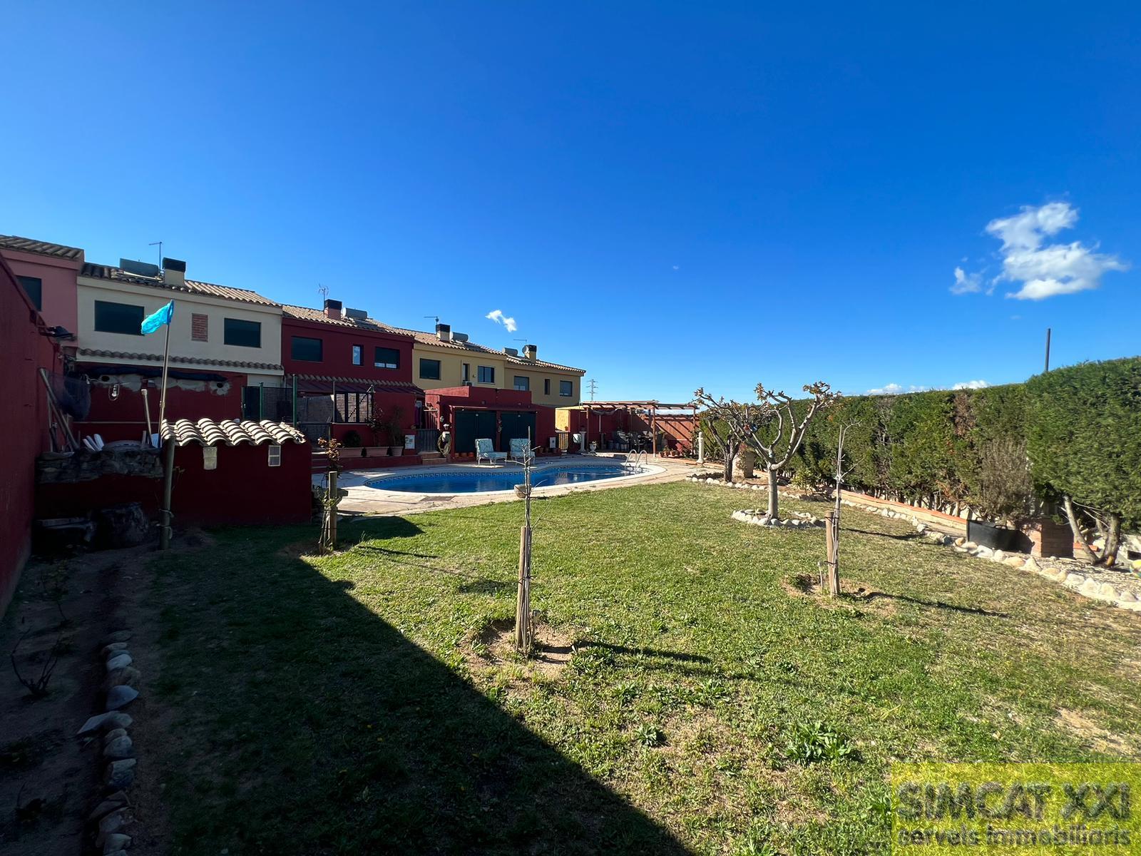 For sale of house in El Far d´Empordà