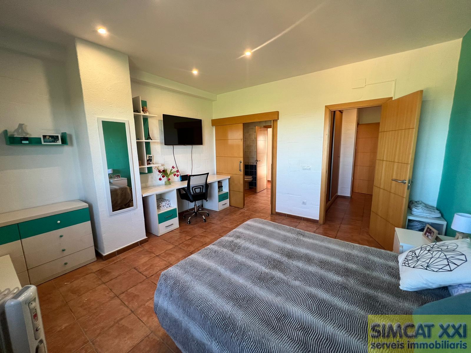 For sale of house in El Far d´Empordà