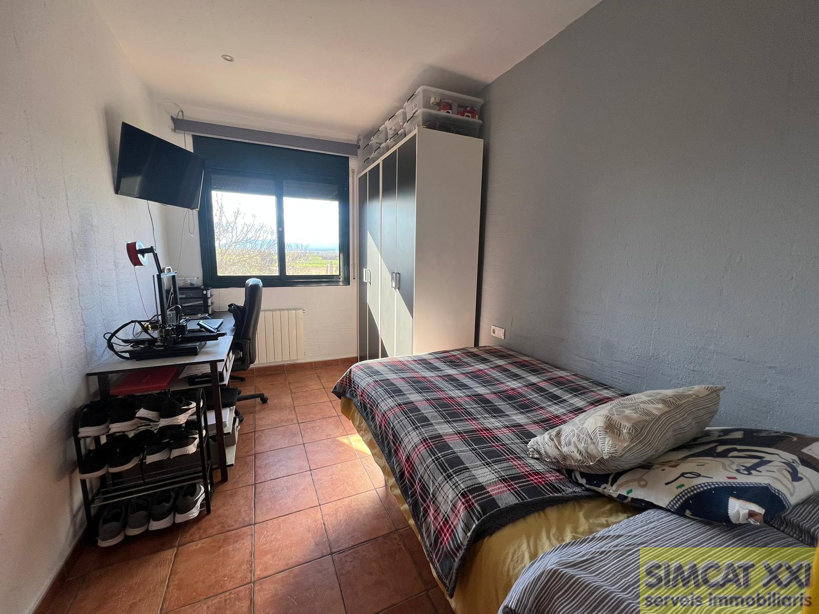 For sale of house in El Far d´Empordà