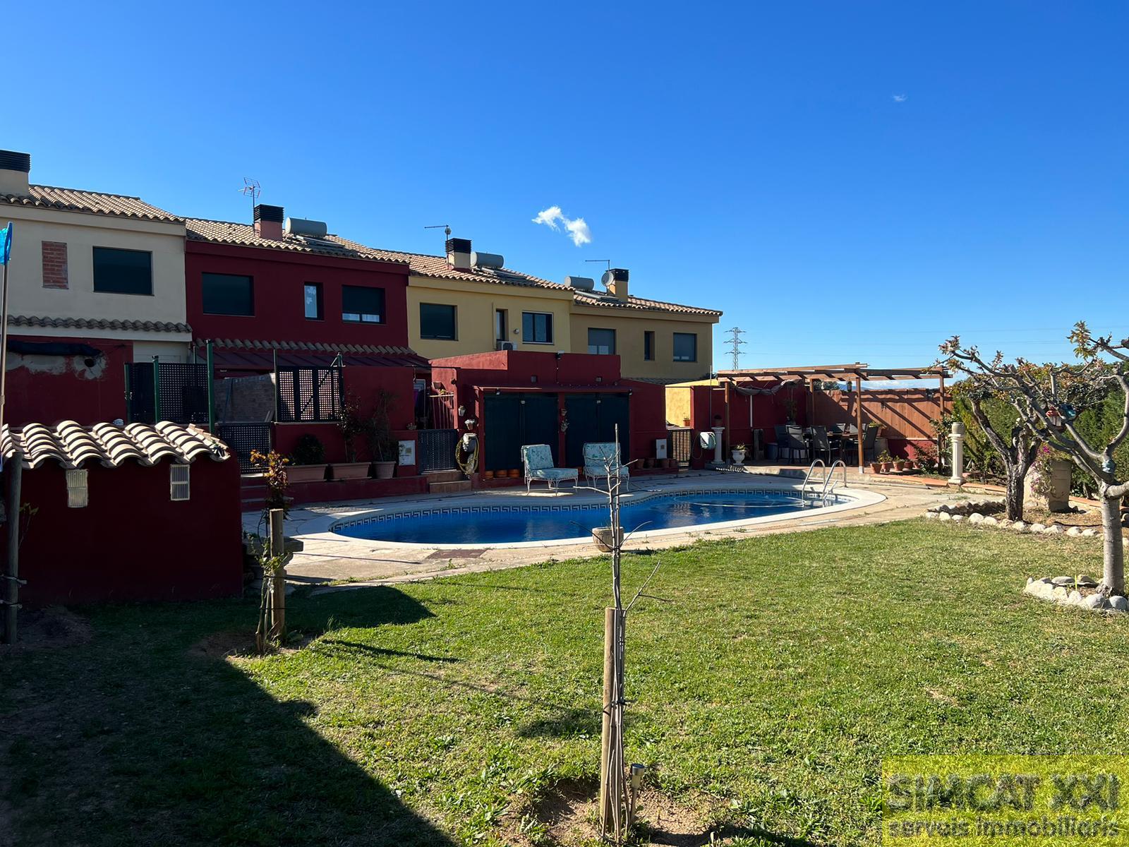 For sale of house in El Far d´Empordà