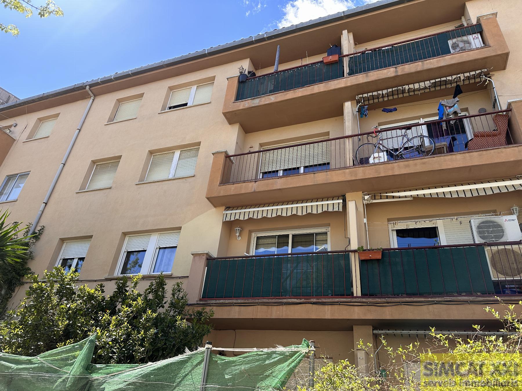 For sale of flat in Figueres