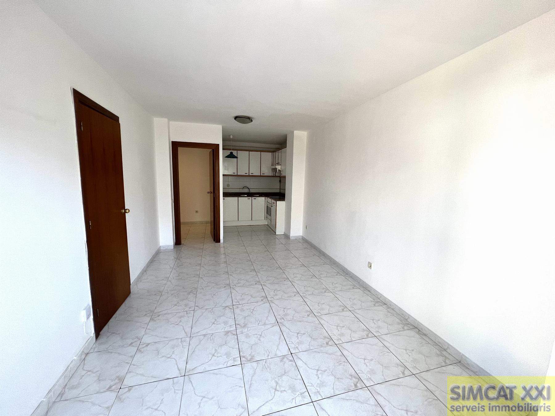 For sale of flat in Figueres