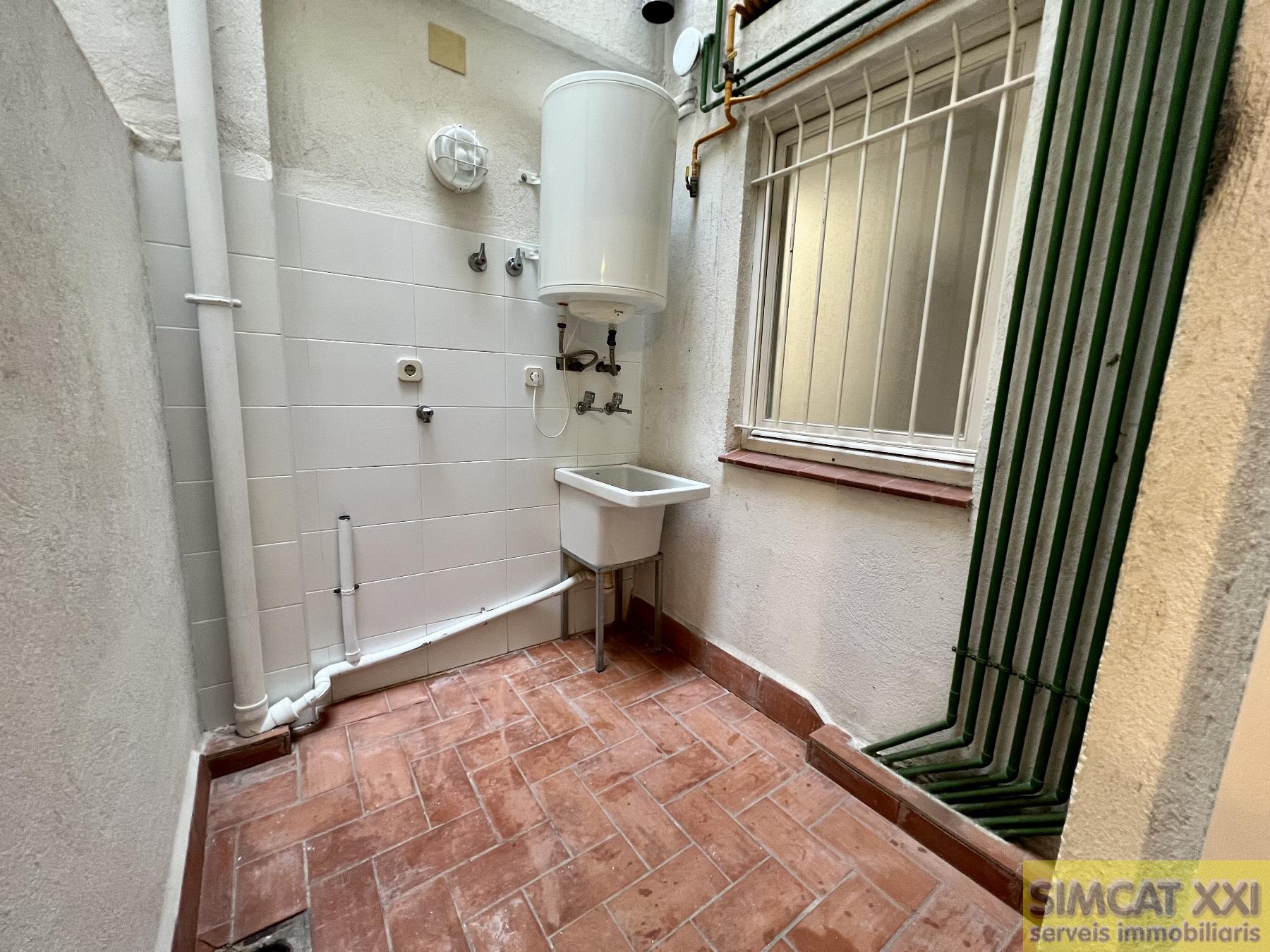 For sale of flat in Figueres