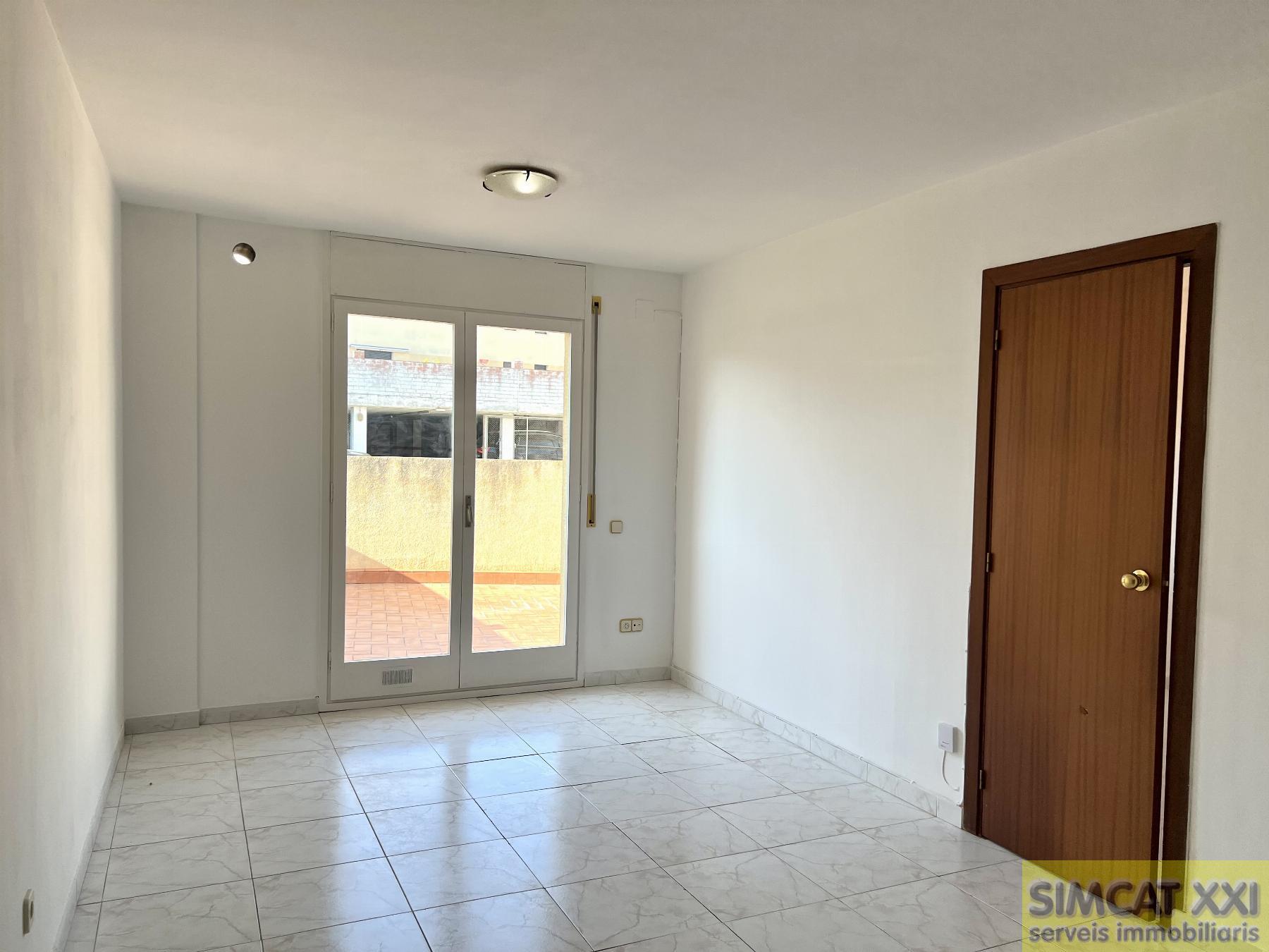 For sale of flat in Figueres