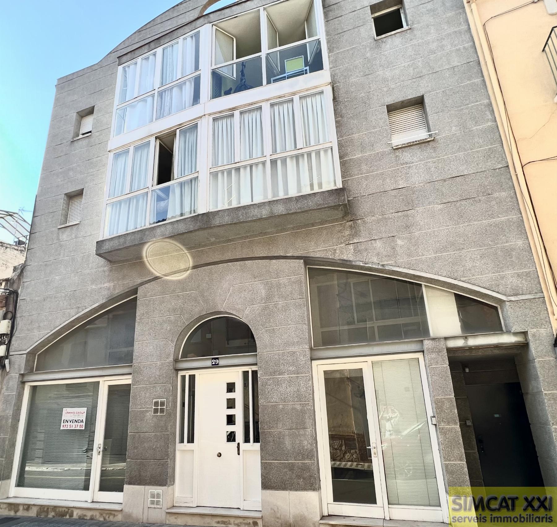 For sale of flat in Figueres