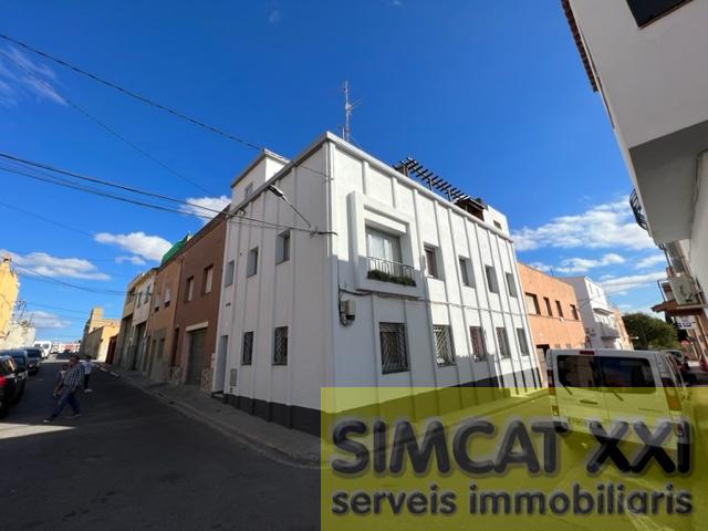 For sale of house in Figueres