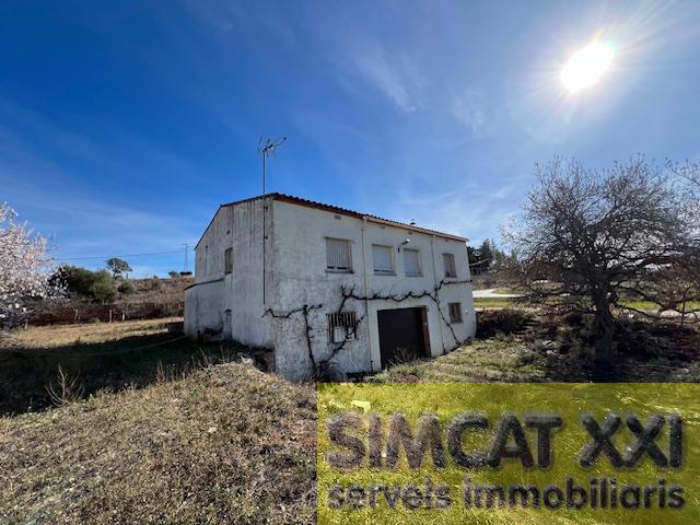 For sale of house in El Far d´Empordà