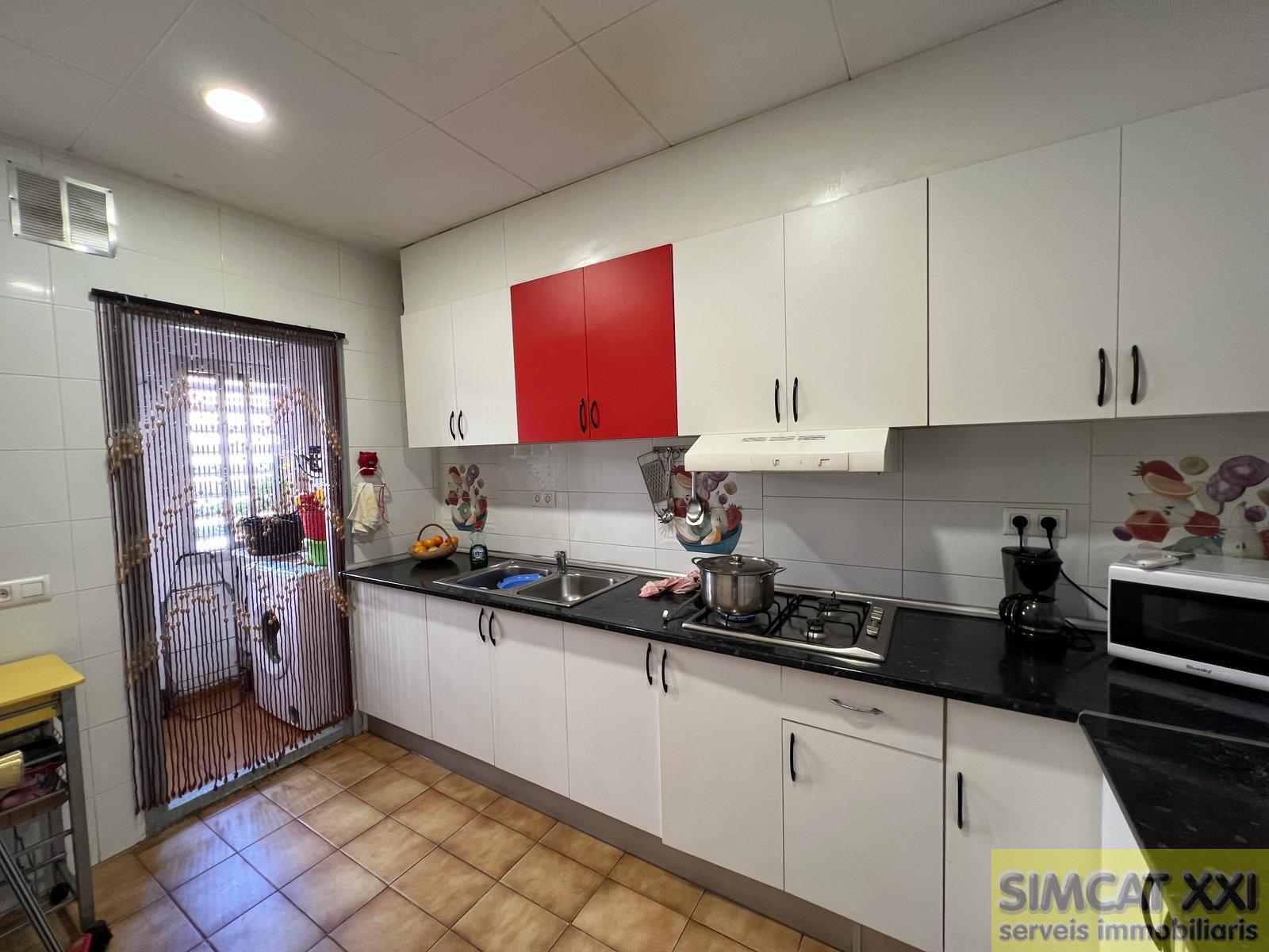 For sale of flat in Figueres