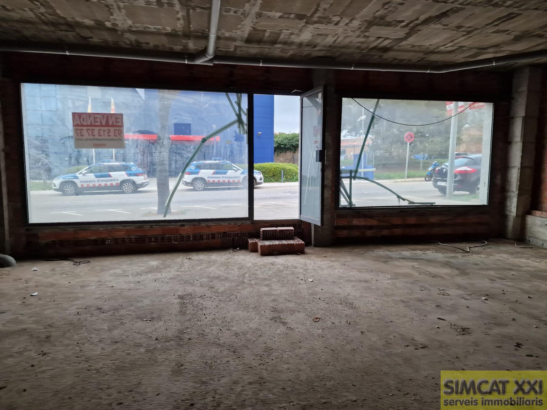 Venta de local comercial en La Bisbal D’Empordà
