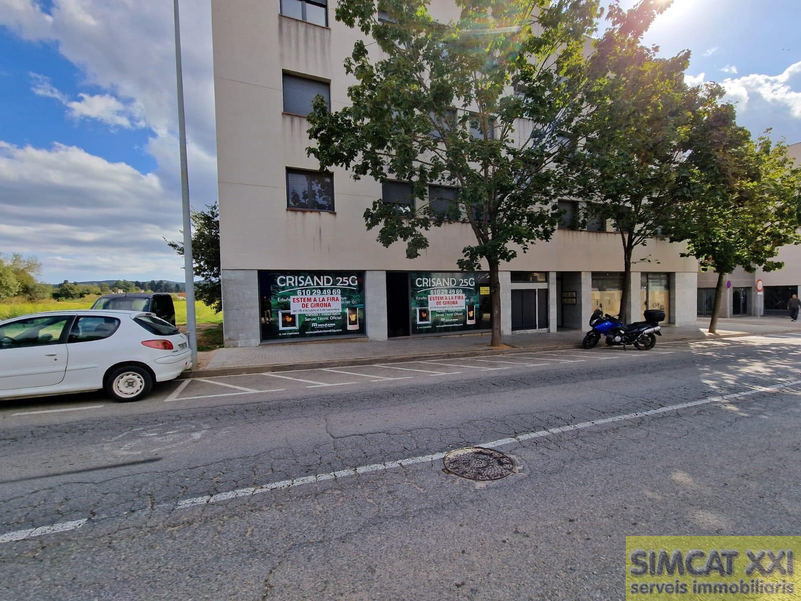 Venta de local comercial en La Bisbal D’Empordà