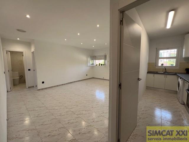 For sale of flat in Figueres