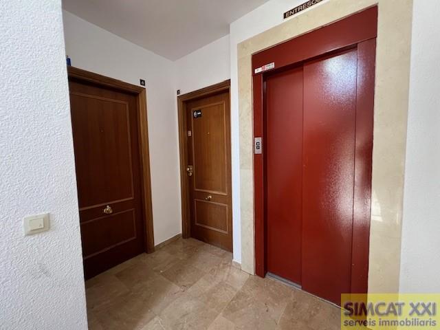 For sale of flat in Figueres