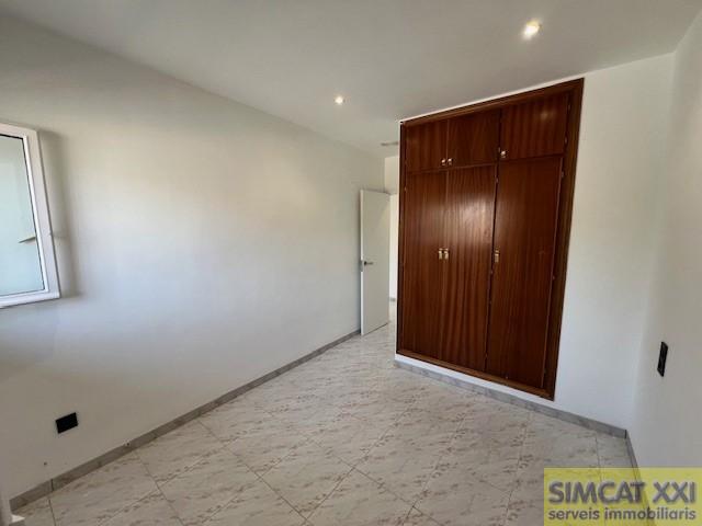 For sale of flat in Figueres