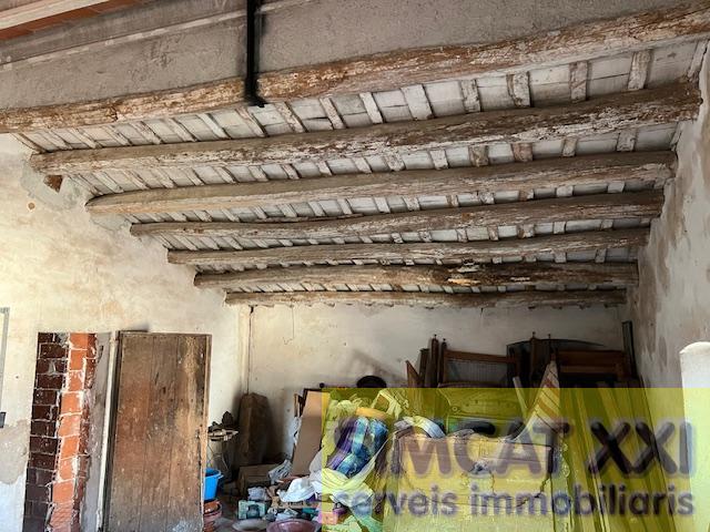 For sale of house in Garrigàs