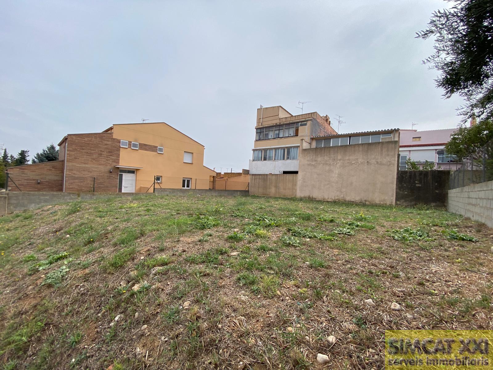 For sale of land in Vilafant