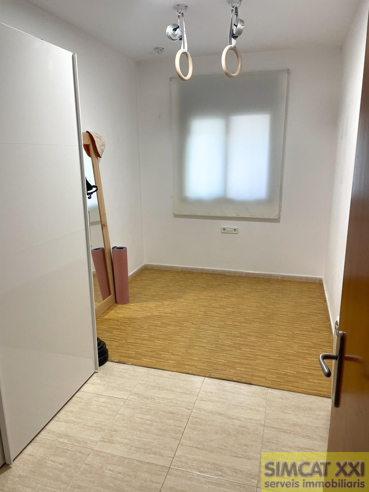 For sale of flat in Navata