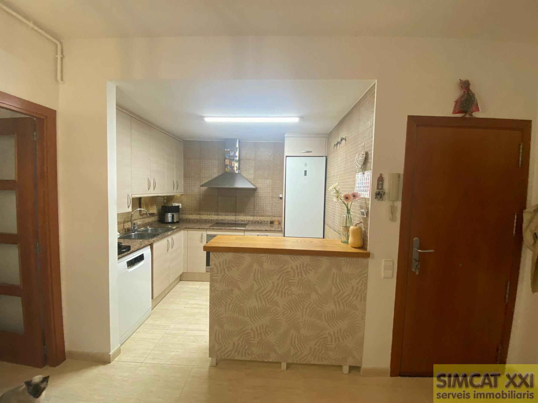 For sale of flat in Navata