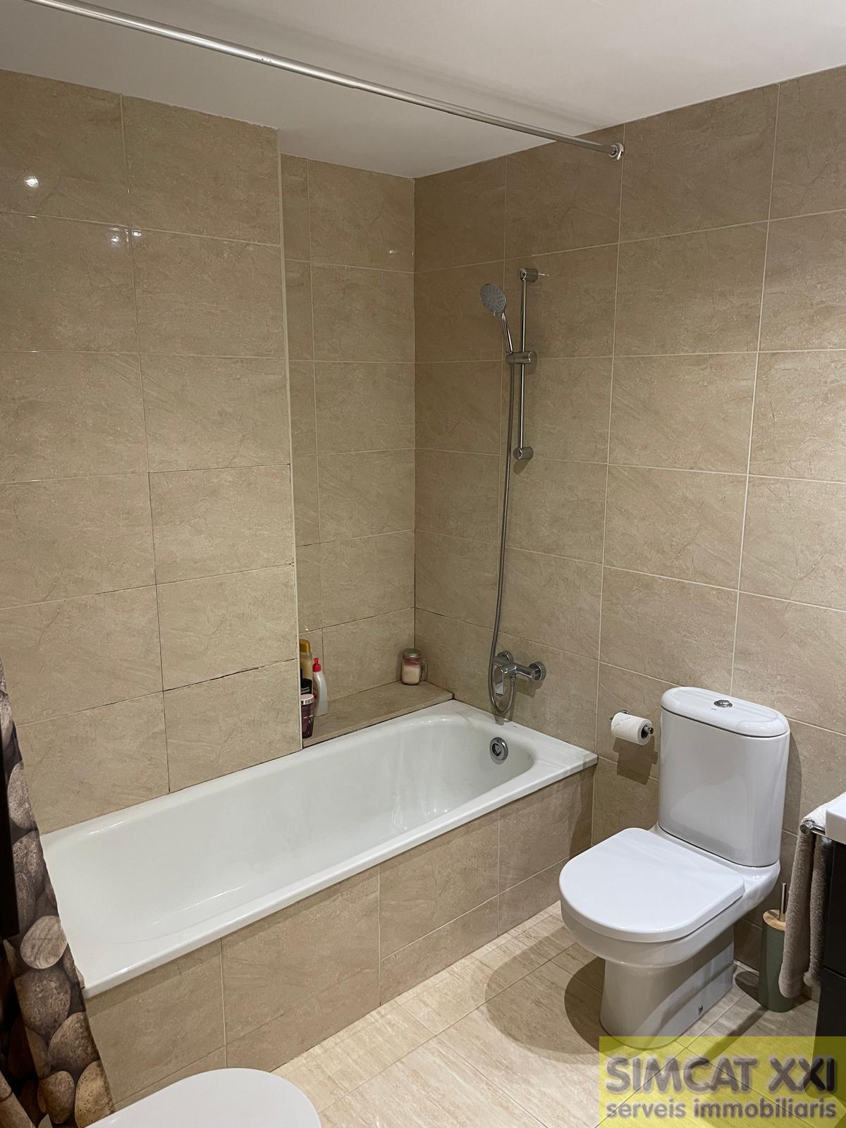 For sale of flat in Navata