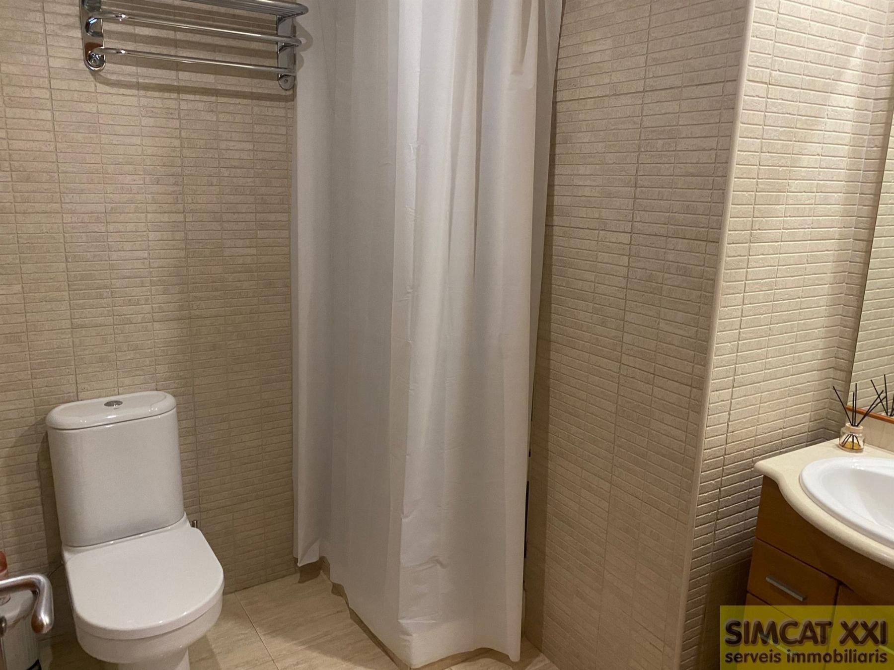 For sale of flat in Navata