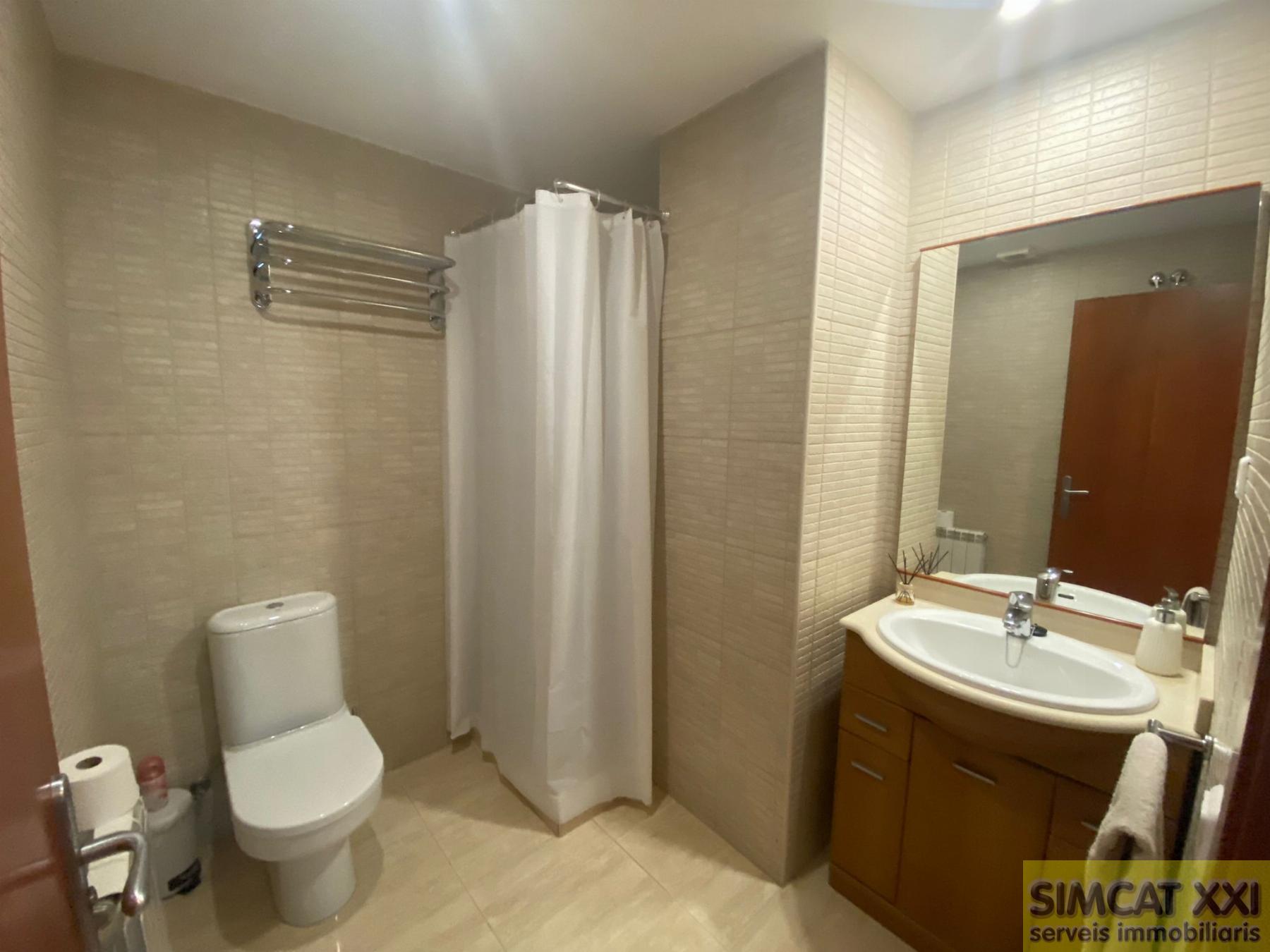 For sale of flat in Navata